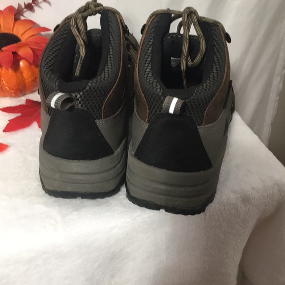 Ozark Trail Outdoor Equipment lace up hiking boot size 9 - Picture 3 of 8